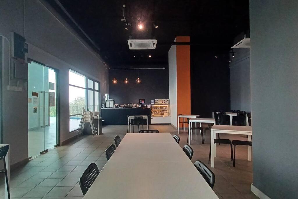 Homestay Arc Cozyhome Austin Hills 4-5Pax Johor Bahru Exterior photo